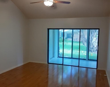 10875 Lake Front Place - Photo Thumbnail 12