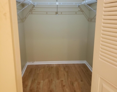 10875 Lake Front Place - Photo Thumbnail 8