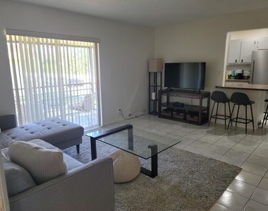 1301 Nw 12th Avenue - Photo Thumbnail 3