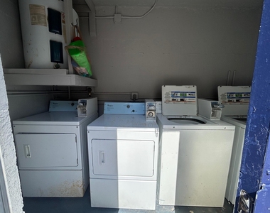 260 Nw 19th Street - Photo Thumbnail 17