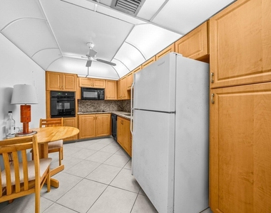 3460 S Ocean Boulevard - Photo Thumbnail 8