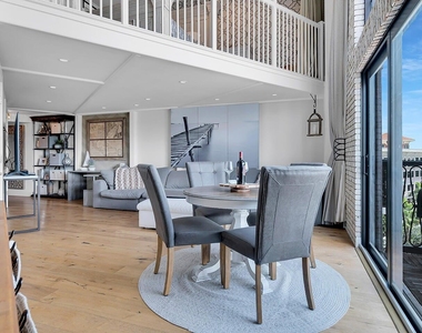 101 N Clematis Street - Photo Thumbnail 4