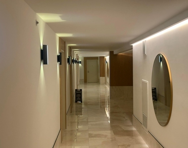 101 N Clematis Street - Photo Thumbnail 39