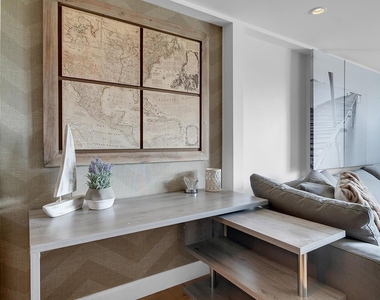 101 N Clematis Street - Photo Thumbnail 12