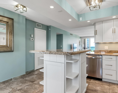 2200 Ne 33rd Avenue - Photo Thumbnail 15