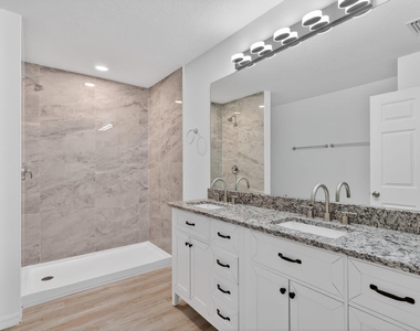 2206 S 34th Street - Photo Thumbnail 31