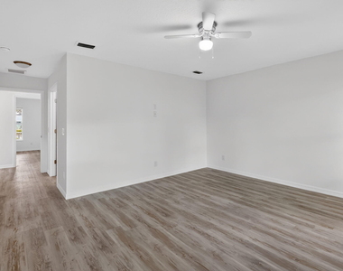 2206 S 34th Street - Photo Thumbnail 34