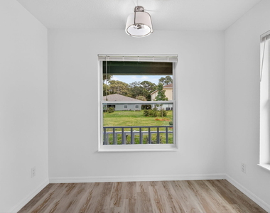 2206 S 34th Street - Photo Thumbnail 24