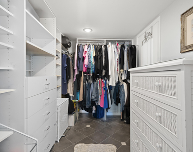 233 Ne Edgewater Drive - Photo Thumbnail 19