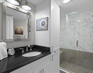 233 Ne Edgewater Drive - Photo Thumbnail 24