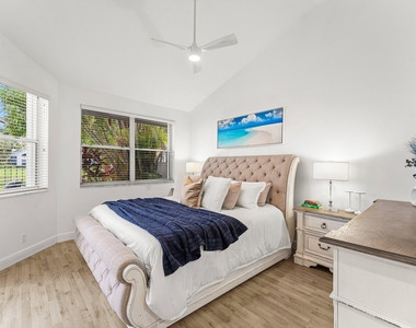 2221 Nw 62nd Drive - Photo Thumbnail 16