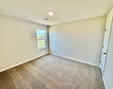 6100 Blackwood Courts - Photo Thumbnail 18