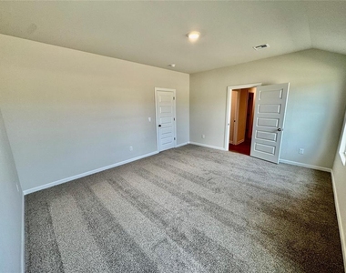 6100 Blackwood Courts - Photo Thumbnail 21