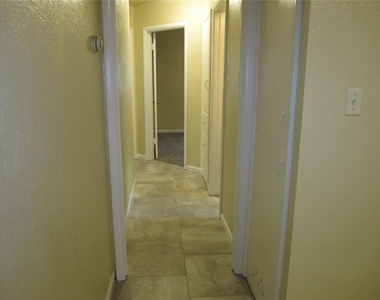 1530 Melrose Drive - Photo Thumbnail 32