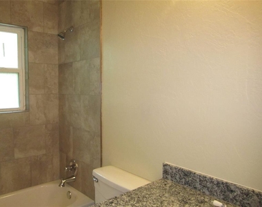 1530 Melrose Drive - Photo Thumbnail 15