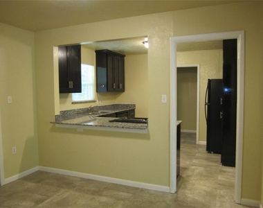 1530 Melrose Drive - Photo Thumbnail 29