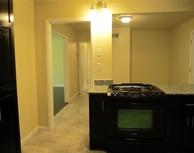 1530 Melrose Drive - Photo Thumbnail 28