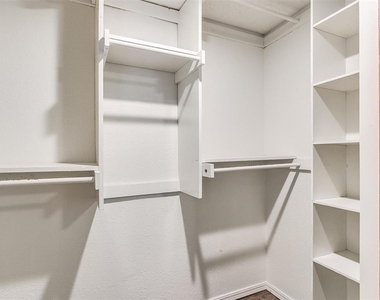 217 Daws Street - Photo Thumbnail 12