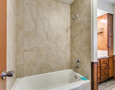 217 Daws Street - Photo Thumbnail 31