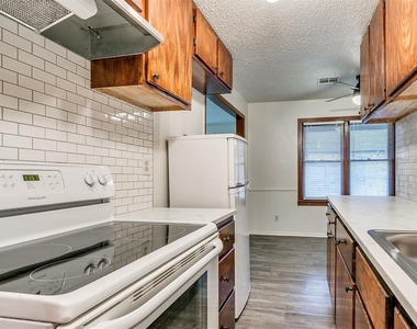 217 Daws Street - Photo Thumbnail 7