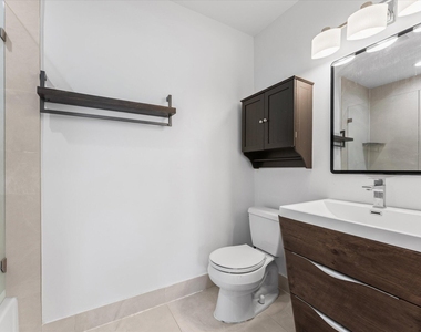 2948 Ne 35th Court - Photo Thumbnail 23