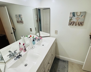 245 Woodland Road - Photo Thumbnail 6