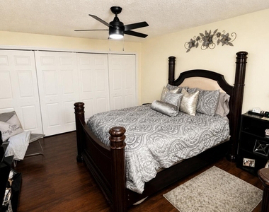 245 Woodland Road - Photo Thumbnail 4