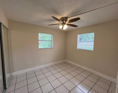 5721 Sw 38th Street - Photo Thumbnail 9
