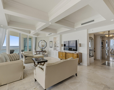 16051 Collins Avenue - Photo Thumbnail 3