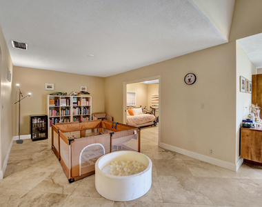 3501 Keyser Avenue - Photo Thumbnail 25