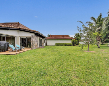 3501 Keyser Avenue - Photo Thumbnail 2