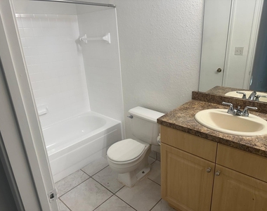2405 Nw 33rd Street - Photo Thumbnail 18