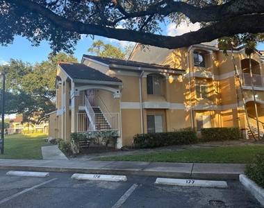 2405 Nw 33rd Street - Photo Thumbnail 11