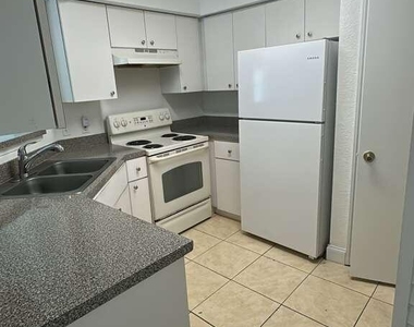 2405 Nw 33rd Street - Photo Thumbnail 30