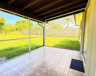 3231 Se Monte Vista Street - Photo Thumbnail 16