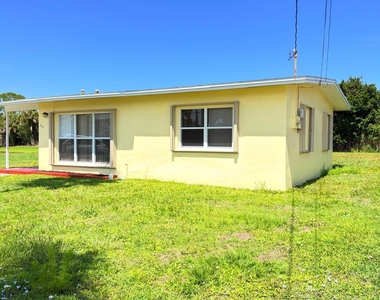 3231 Se Monte Vista Street - Photo Thumbnail 12