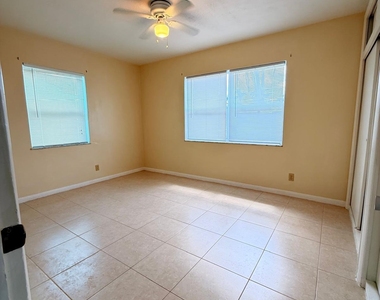 3231 Se Monte Vista Street - Photo Thumbnail 15
