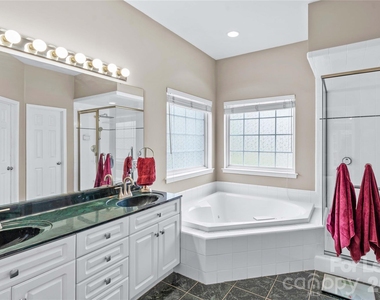 806 Pine Forest Road - Photo Thumbnail 15