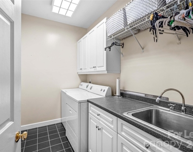 806 Pine Forest Road - Photo Thumbnail 17