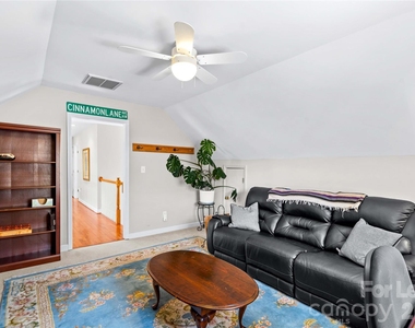 806 Pine Forest Road - Photo Thumbnail 26
