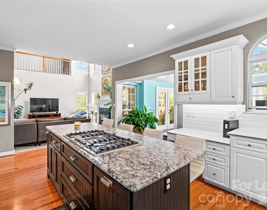 806 Pine Forest Road - Photo Thumbnail 9