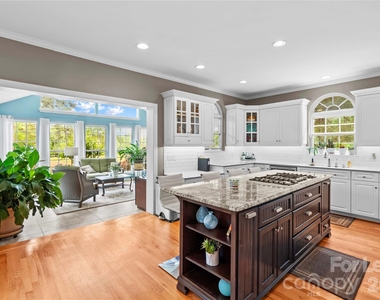 806 Pine Forest Road - Photo Thumbnail 8