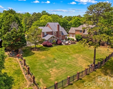 806 Pine Forest Road - Photo Thumbnail 32