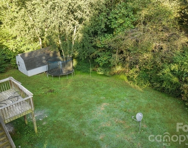 4800 Maplecrest Drive - Photo Thumbnail 25