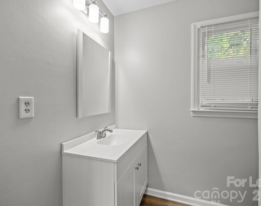 4800 Maplecrest Drive - Photo Thumbnail 15