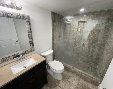 5200 N Flagler Drive - Photo Thumbnail 16