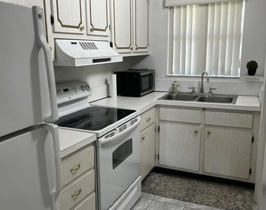 270 Layne Boulevard - Photo Thumbnail 13