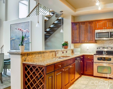 4300 Sharon Road - Photo Thumbnail 13