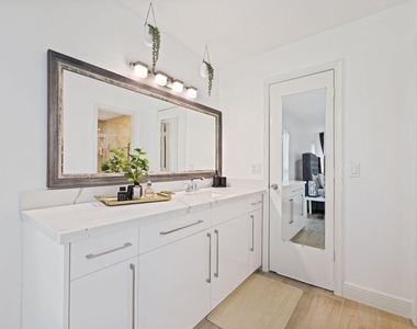 1031 Citrus Way - Photo Thumbnail 18