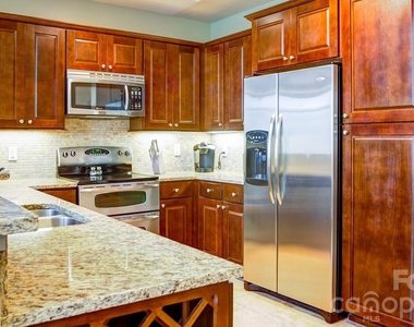 4300 Sharon Road - Photo Thumbnail 15